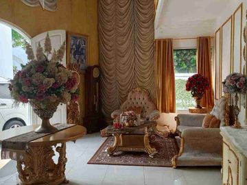 Dijual rumah mewah 2 lantai full furnish di citra grand cibubur