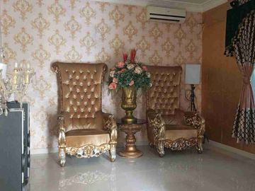 Dijual rumah mewah 2 lantai full furnish di citra grand cibubur