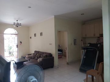 Dijual Rumah Lokasi Strategis Di Cluster Monaco Village Gading Serpong