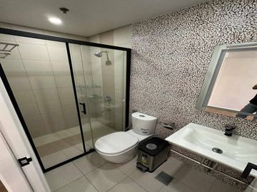Fully Furnished 3BR Unit with Balcony in Escala Salcedo