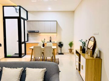 rumah cantik siap huni dijual di Kencana loka, dekat dengan tol dan stasiun