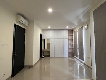 DIJUAL RUMAH FULL FURNISHED DI BARONI SUMMARECON GADING SERPONG