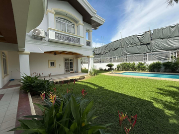 Modern House With Swimming Pool For Rent