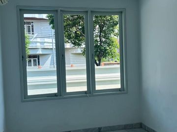 Di jual Rumah mewah puri Indah - jakarta Barat