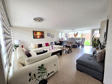 Casa en Venta en Fraccionamiento Lomas Virreyes en Calimaya, Estado de México.
