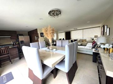 Casa en Venta en Fraccionamiento Lomas Virreyes en Calimaya, Estado de México.