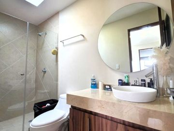 Casa en Venta en Fraccionamiento Lomas Virreyes en Calimaya, Estado de México.