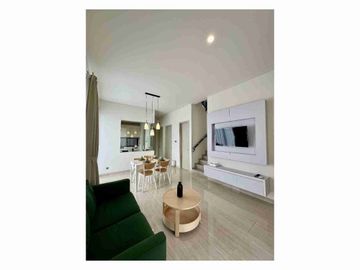 Rumah Full Furnished Siap Huni LT 125 m2 Hadap Selatan 4 Kamar Tidur