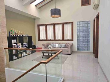rumah 2 lantai siap huni, bebas banjir, semi furnished di pinang perak, pondok pinang, kebayoran lama, jakarta selatan