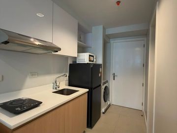 FOR RENT: Semi-Furnished Studio 27sqm The Arton by Rockwell in Katipunan QC