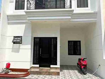 Rumah American Clasic di Condet Kramatjati Jakarta Timur