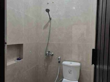 RUMAH FULL RENOVASI MURAH DI PERUMAHAN GRAND SEMANGGI RESIDANCE KEC BARUK RUNGKUT