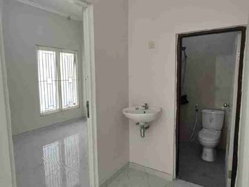 RUMAH FULL RENOVASI MURAH DI PERUMAHAN GRAND SEMANGGI RESIDANCE KEC BARUK RUNGKUT