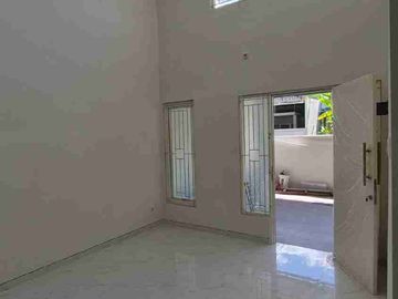RUMAH FULL RENOVASI MURAH DI PERUMAHAN GRAND SEMANGGI RESIDANCE KEC BARUK RUNGKUT