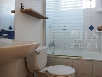 ARRIENDO CASA EN PUERTAS DEL MAR, SIN MUEBLES AÑO CORRIDO