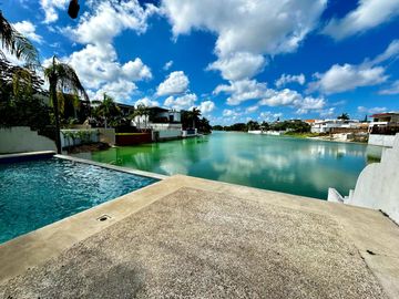 CASA EN VENTA EN CANCUN LAGOS DEL SOL
