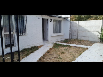 Arriendo Casa Barrio Tranquilo