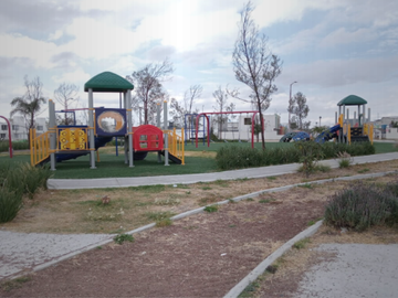 CASA DE ENTREGA INMEDIATA EN FRACC. CIUDAD NATURA, TIZAYUCA, HIDALGO