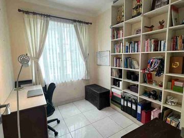 Di jual n sewakan apartemen Gading Resort fulnish  luas 105m lt 3 kelapa gading