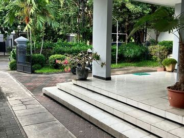 Rumah tinggal / usaha siap pakai di Jalan Kapuas
