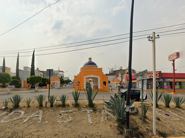 CASA EN VENTA EN FRACC. HACIENDA SANTA CLARA, PUEBLA.