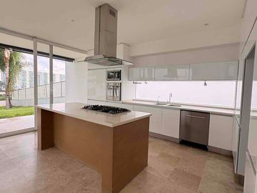 casa en renta con alberca