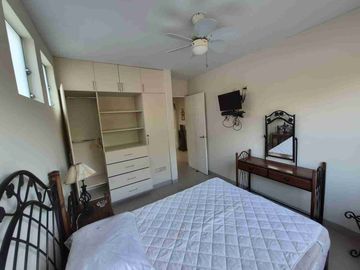 VENTA CASA EN CONDOMINIO CON TERRAZA EN GERANIOS - Frente a Parque