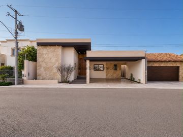 Casa de una planta nueva en venta en La Paloma equipada y amueblada Hermosillo