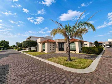 CASA EN VENTA EN CALIMAYA DE UNA PLANTA