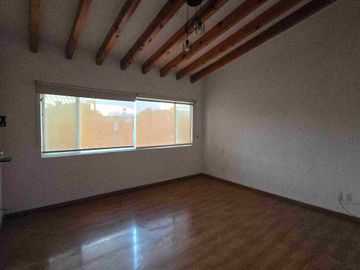casa en renta 4ta. recamara cerca de la UVM Juriquilla Queretaro.