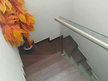 se vende casa en Fracc Lartessi en Altozano