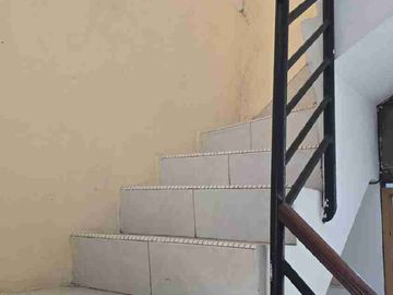 Raffles Hill, Rumah Dijual