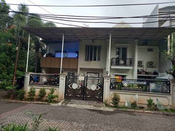 Dijual Rumah hdp timur dan taman, Citra garden 2 ex