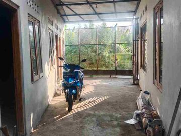 Rumah Induk dan Kosan Dekat Rsud Ngipang