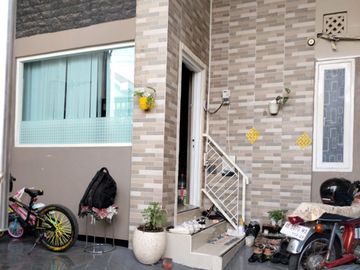 LUAS 70M2!! DIJUAL RUMAH VIA LELANG DI RUNGKUT SURABAYA (JALAN MEDAYU UTARA GG 31)