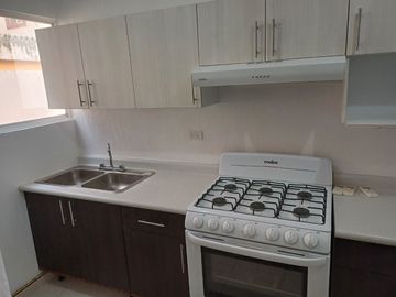 RENTO DEPARTAMENTO SIN AMUEBLAR EN PRIVADA CON VIGILANCIA, ALBERCA COMUN