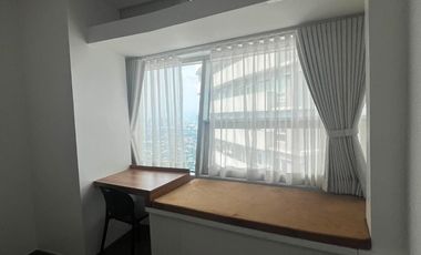 Imperium 2br with 1 parking full furnished for lease