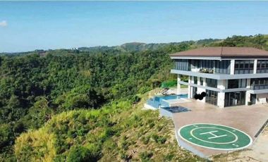 Luxury House For Sale in Splendido Subd-MC