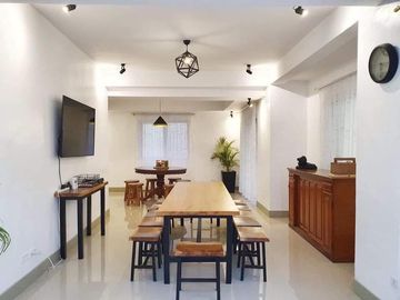 13M- FOR SALE 2 STOREY HOUSE & LOT w/ 4 BEDROOMS & A BALCONY, LOCATED IN FRANCISCO TAGAYTAY CITY