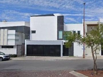 VENTA DE CASA EN Alameda del Rio 338 Colonia: Lomas del Tecnológico San Luis Potosí. C.P. 78215 San Luis Potosí