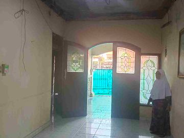 Rumah 2 Lantai Lokasi Strategis Dekat Stasiun Bekasi  Timur di Aren Jaya Bekasi Timur