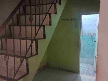 Rumah 2 Lantai Lokasi Strategis Dekat Stasiun Bekasi  Timur di Aren Jaya Bekasi Timur