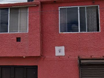VENTA DE CASA EN Trojes de la Cuenca 129 Colonia San Salvador Municipio San Luis Potosí C.P. 78398 San Luis Potosí