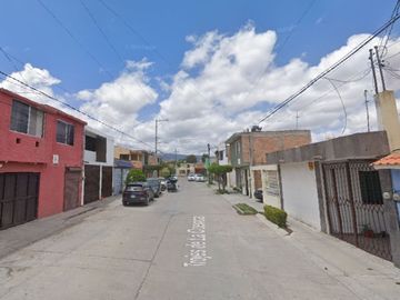 VENTA DE CASA EN Trojes de la Cuenca 129 Colonia San Salvador Municipio San Luis Potosí C.P. 78398 San Luis Potosí