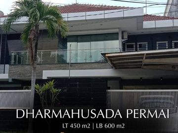 Dijual Rumah Mewah Dharmahusada Permai