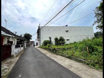 Dekat Raminten Dijual Kost Yogyakarta di Jl. Kaliurang Km.12