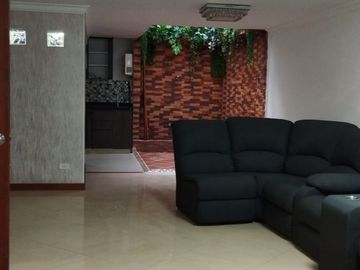 CASA DE 2 NIVELES ENVIGADO UNIDAD CERRADA