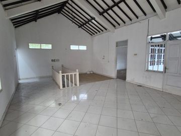 SUPER MURAH & JARANG ADA*DISEWAKAN RUMAH DIPUSAT KOTA BANDUNG BISA UNTUK USAHA & KANTOR*
