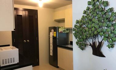 FOR SALE: Fully Furnished Corner 1BR Unit at Kroma Tower, Legazpi Village, Makati