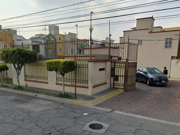 CASA EN VENTA FRACC JAMAICA, LAS AMERICAS, ECATEPEC DE MORELOS, ESTADO DE MEXICO.